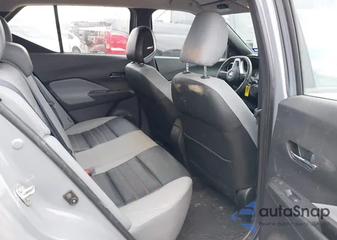 2021 Nissan Kicks Sr Xtronic Cvt z USA, uszkodzony, nr VIN 3N1CP5DV9ML559506